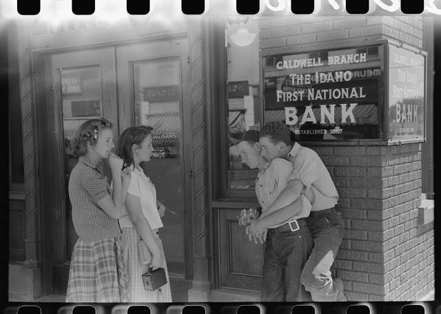File:Boys and girls caldwell idaho 1941 russell lee.jpg